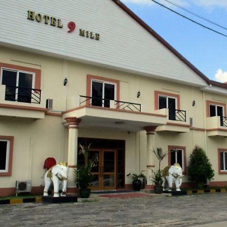 Hotel 9 Mile Rangun Kültér fotó